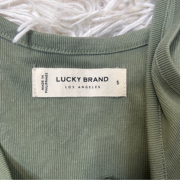 ◾️Lucky Brand Sandwash Rib Henley Tank - Picture 8 of 12
